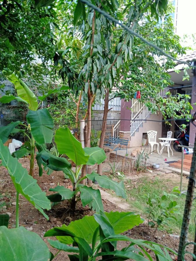 Kol House Bed & Breakfast Phnom Pen Exterior foto